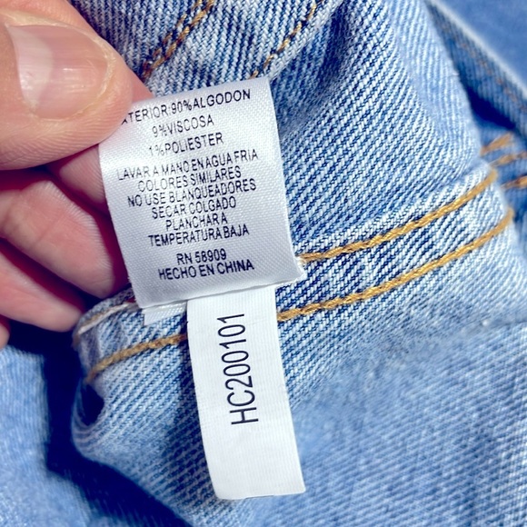 Gianni Bini Distressed Trucker Jean Jacket sz med - Picture 8 of 11